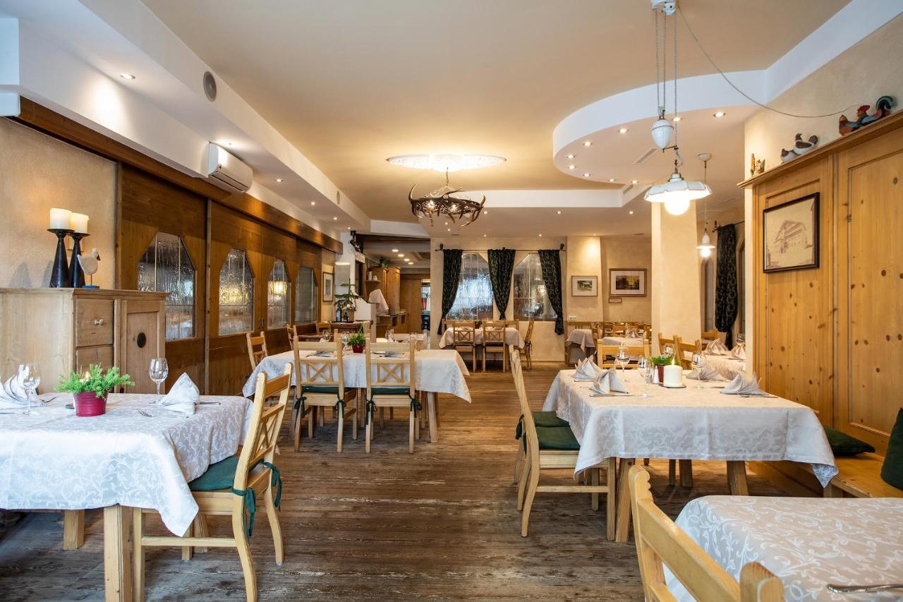 Hotel Zum Hirschen イムスト エクステリア 写真