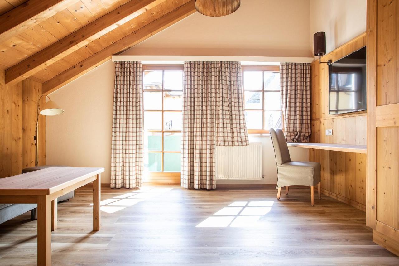 Hotel Zum Hirschen イムスト エクステリア 写真